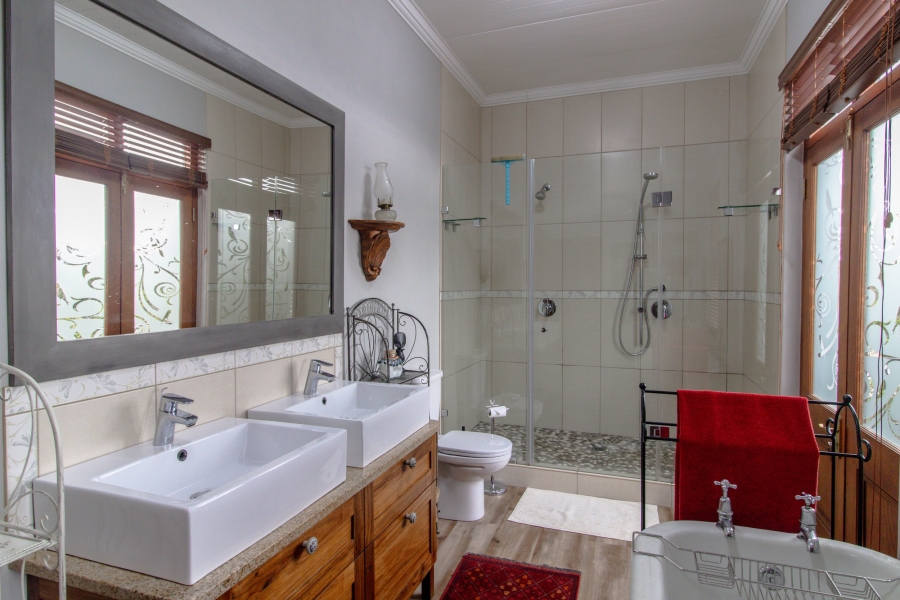 4 Bedroom Property for Sale in Riebeek Kasteel Western Cape